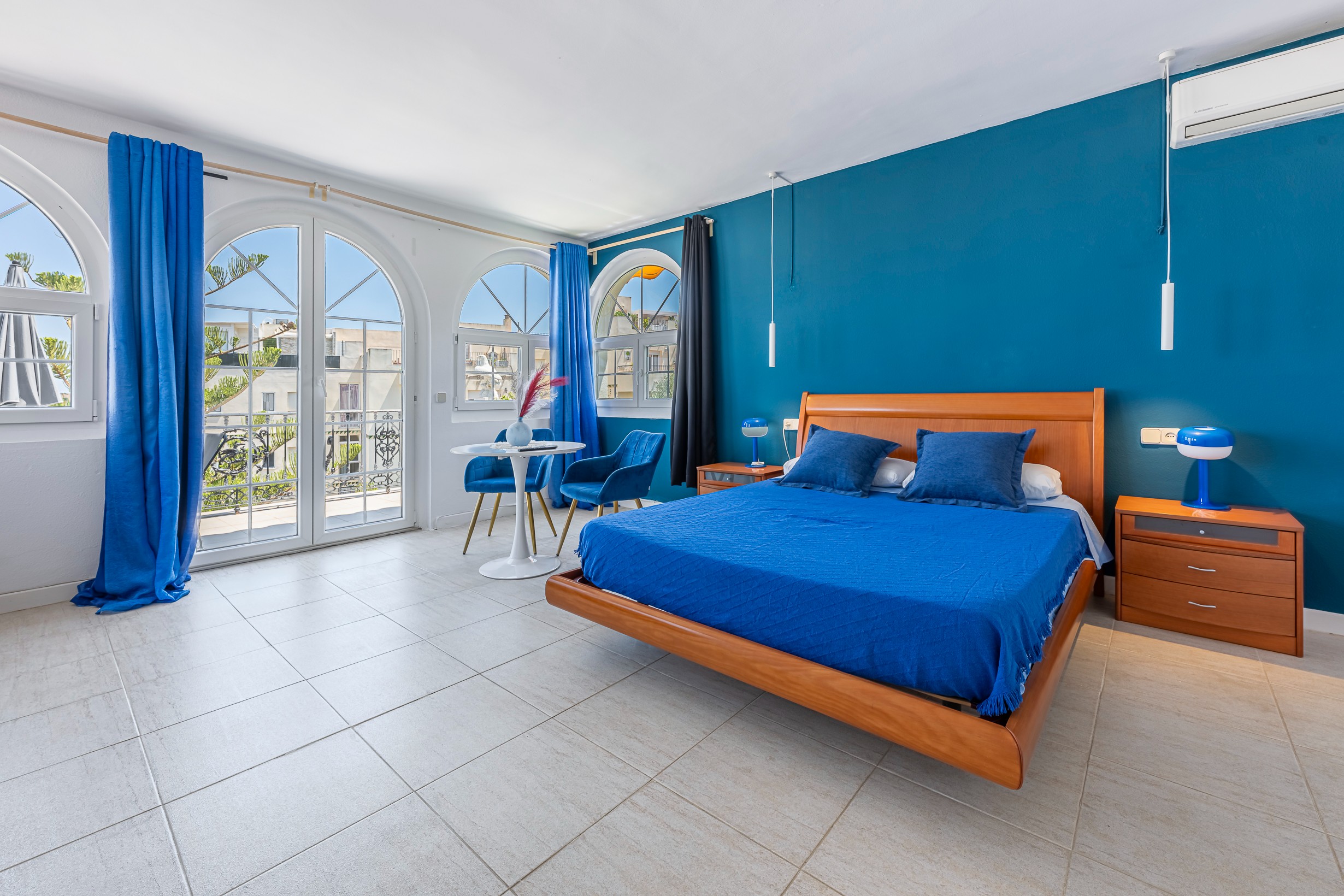 5 Bed - Villa for Sale in Mijas