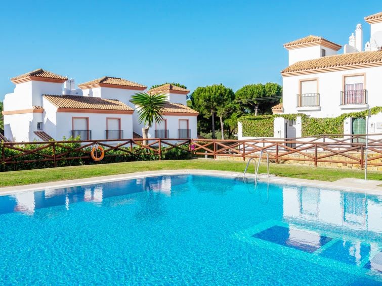 Casa Adosada en venta en Cabopino, Marbella