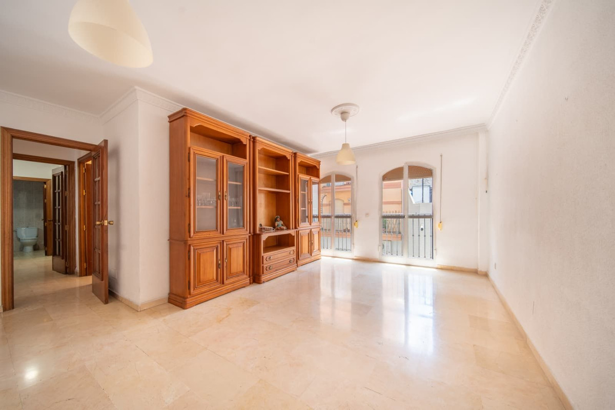 4 Slaapk., 2 Badk. - Appartement te koop in Fuengirola