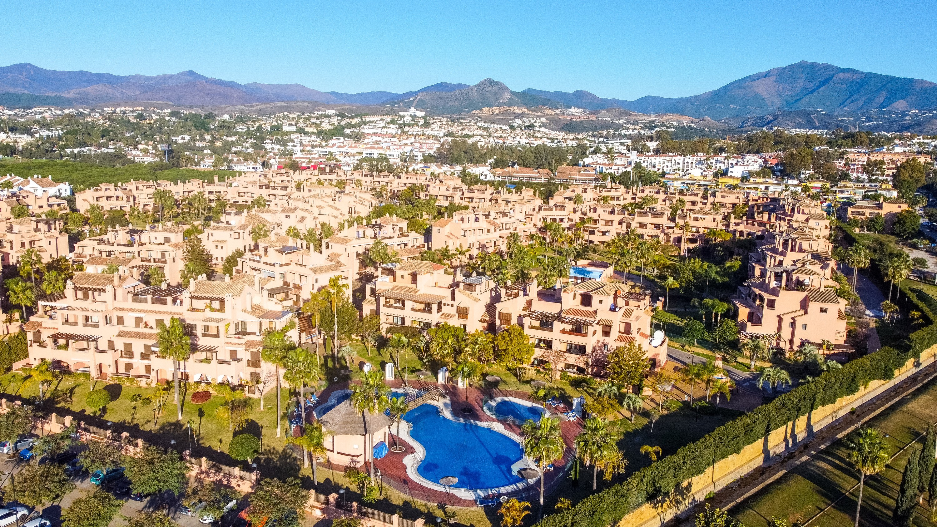Piso de 2 Dormitorios en venta en Nueva Milla de Oro, Atalaya Isdabe