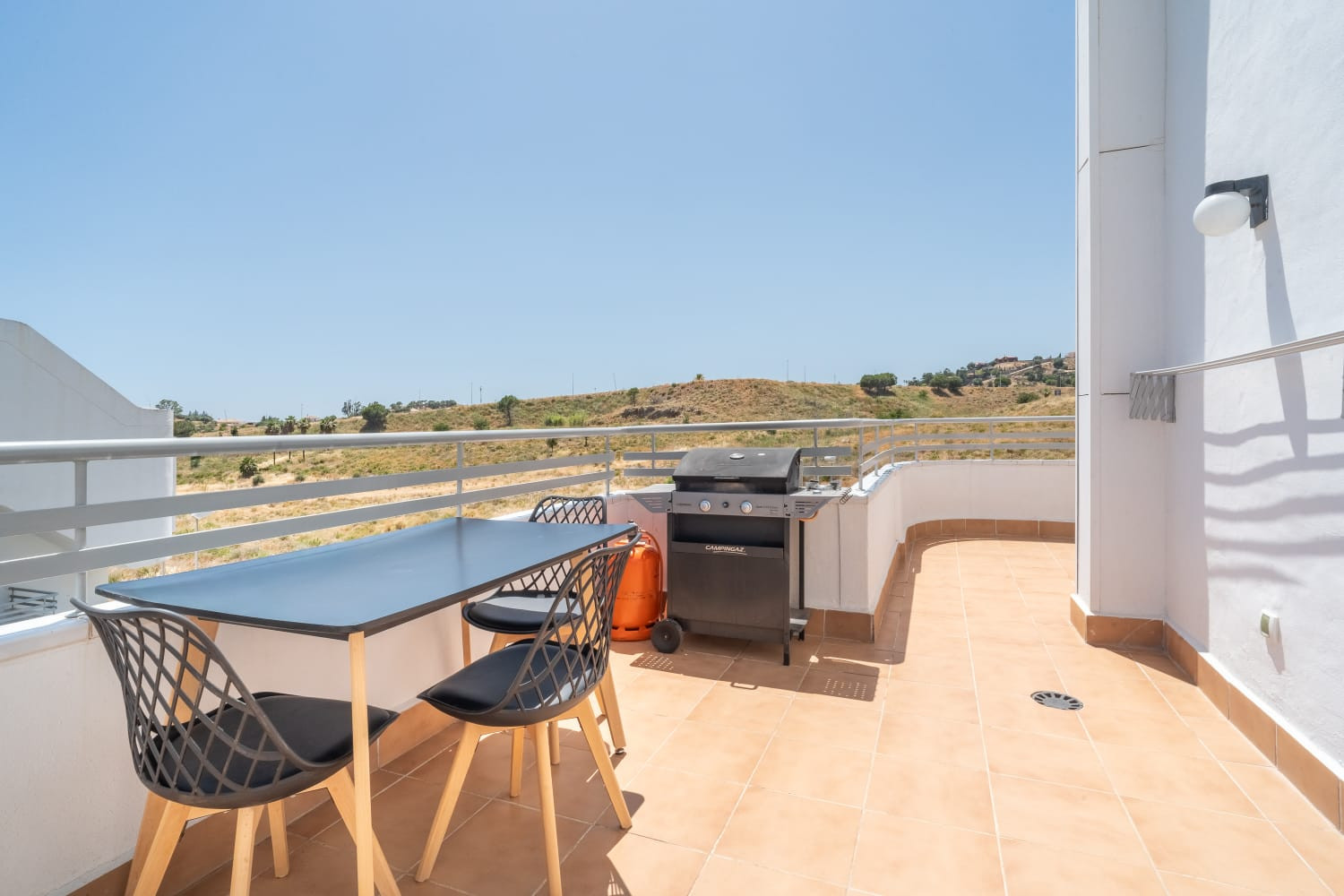 Ático de 3 Dormitorios y 2 Baños en venta en La Cala de Mijas