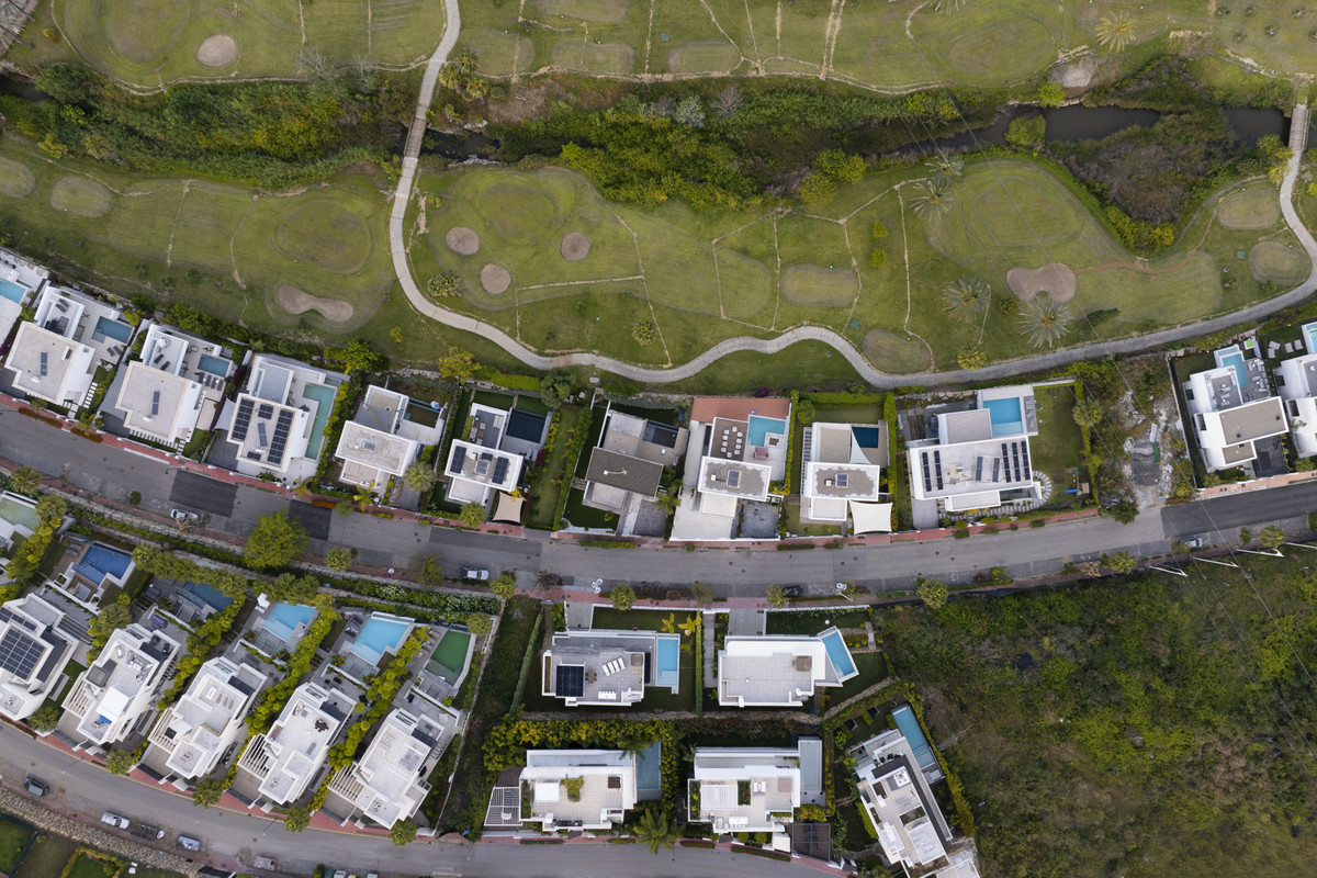 Casa de 4 Dormitorios y 6 Baños en venta en Estepona