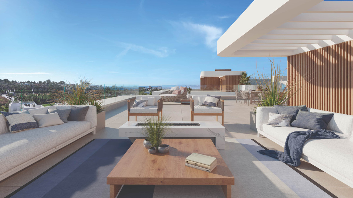 Casa Adosada de 4 Dormitorios y 4 Baños en venta en Nueva Milla de Oro, Estepona