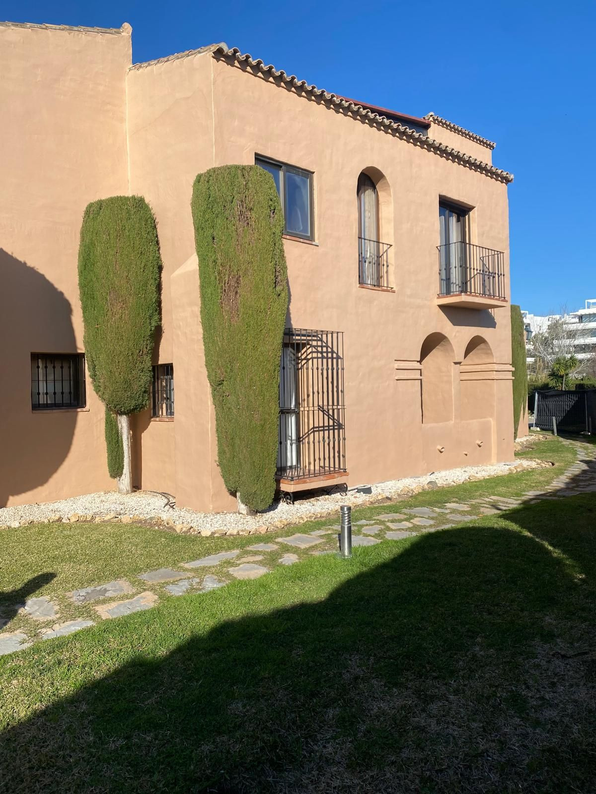 Ático de 3 Dormitorios en venta en Estepona