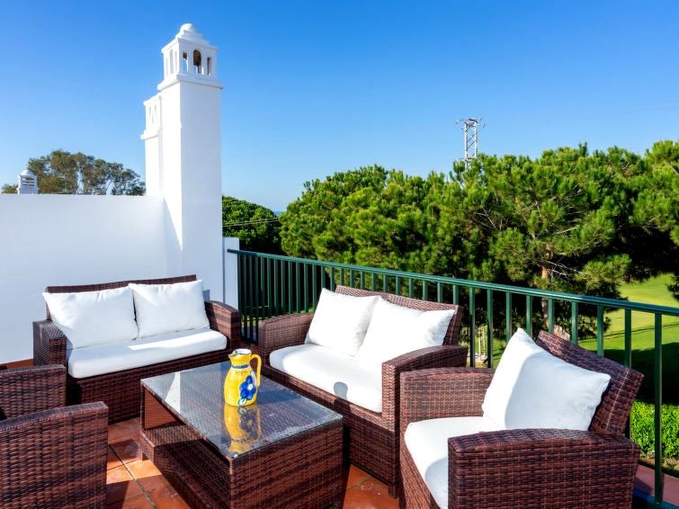 Casa Adosada en venta en Cabopino, Marbella
