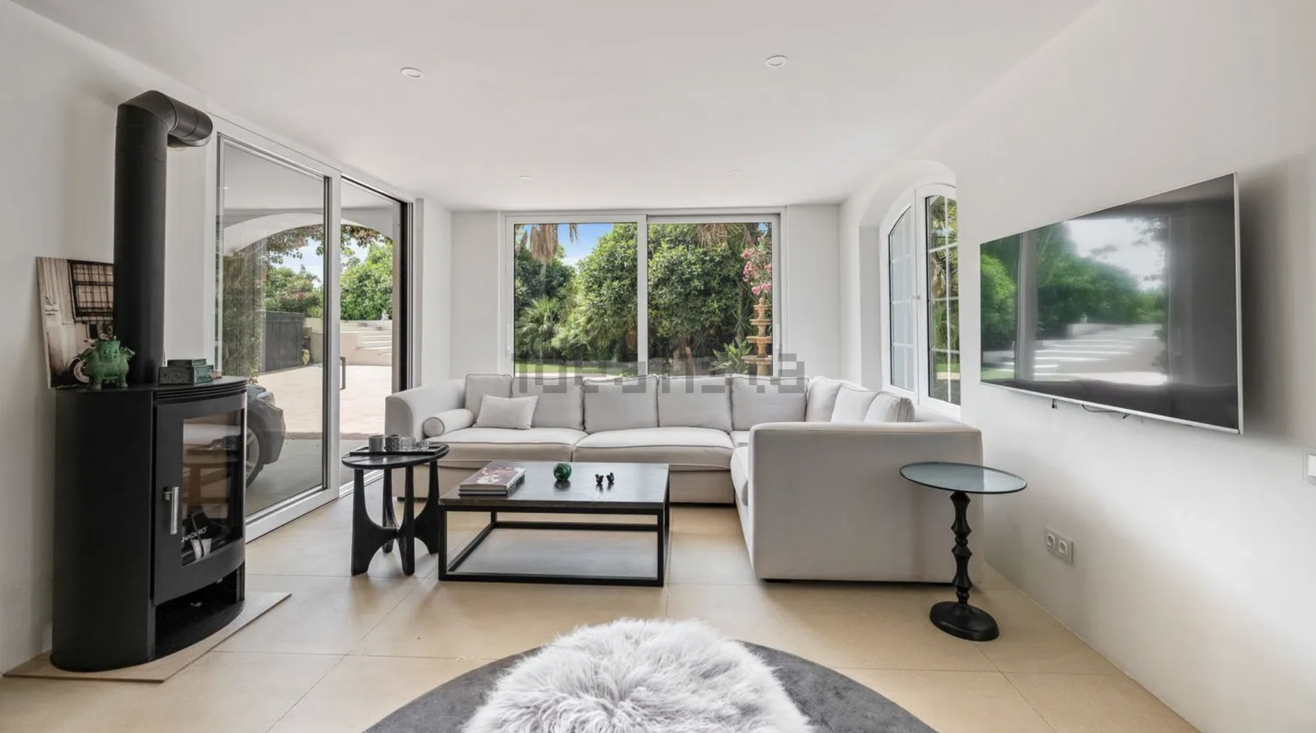 Casa de 4 Dormitorios y 4 Baños en venta en Sierra Blanca, Marbella