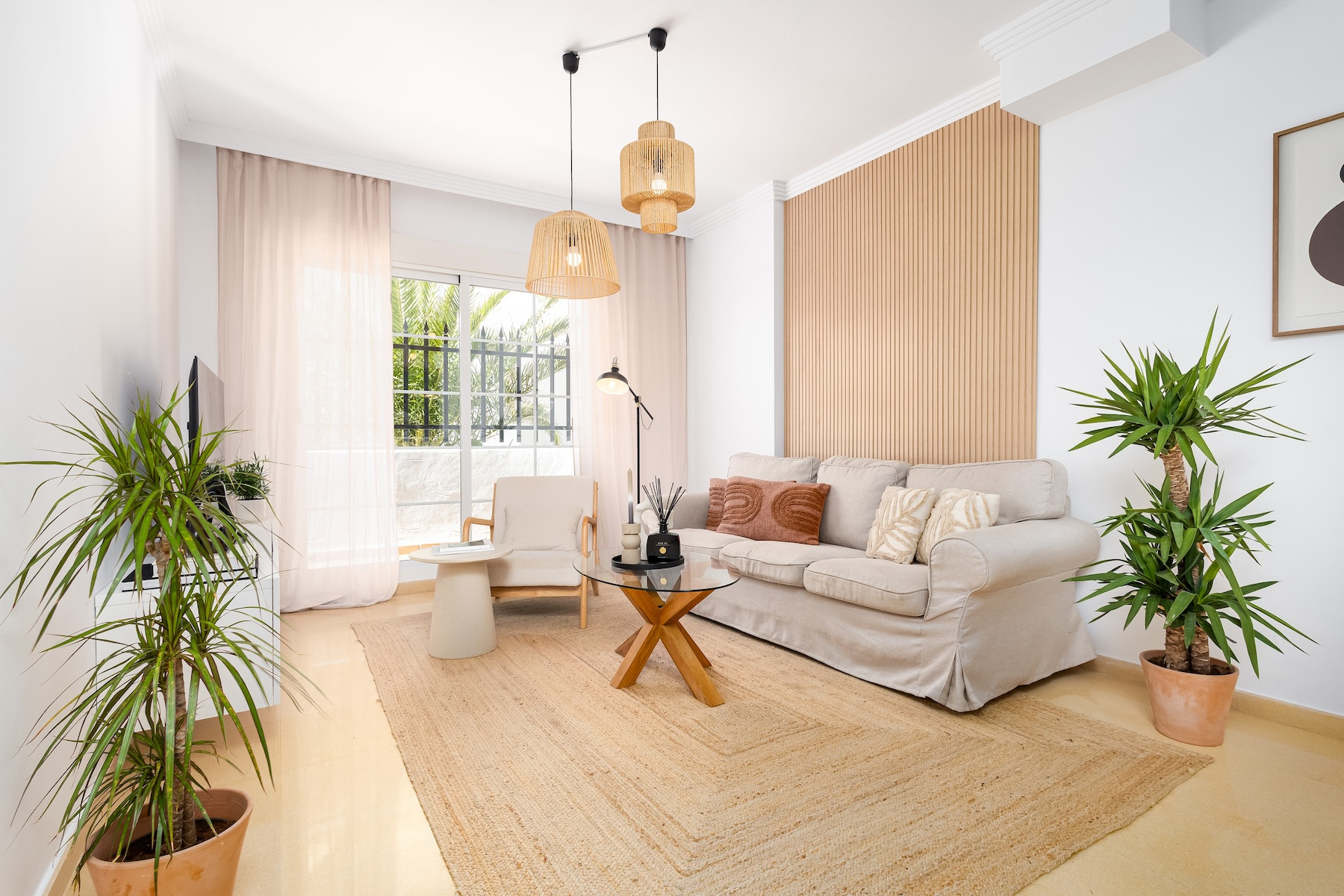 Piso de 1 Dormitorio en venta en Nueva Andalucía, Marbella