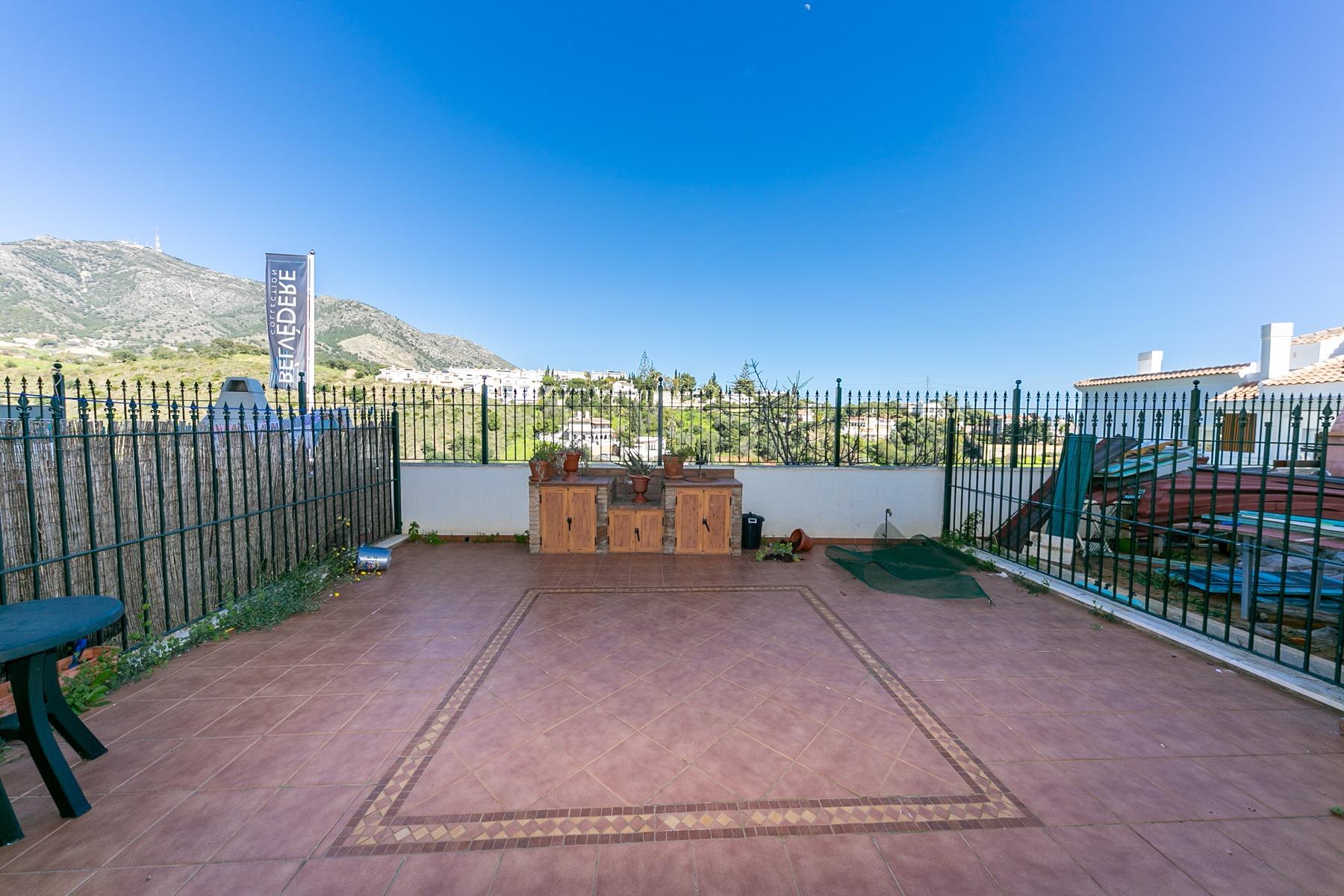 Piso de 2 Dormitorios y 2 Baños en venta en Torreblanca del Sol, Fuengirola