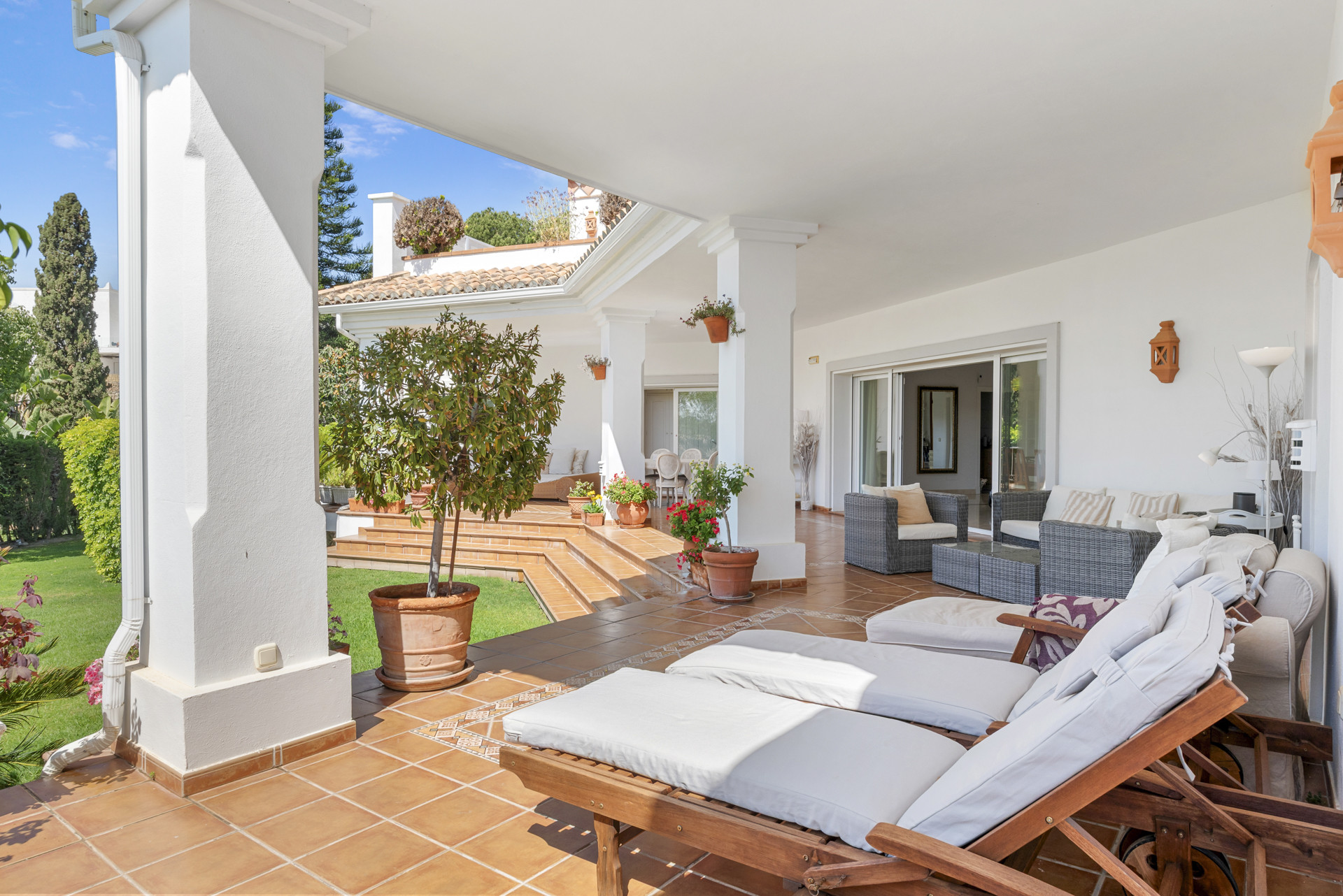 Casa de 6 Dormitorios y 6 Baños en venta en El Paraiso Alto, Benahavís