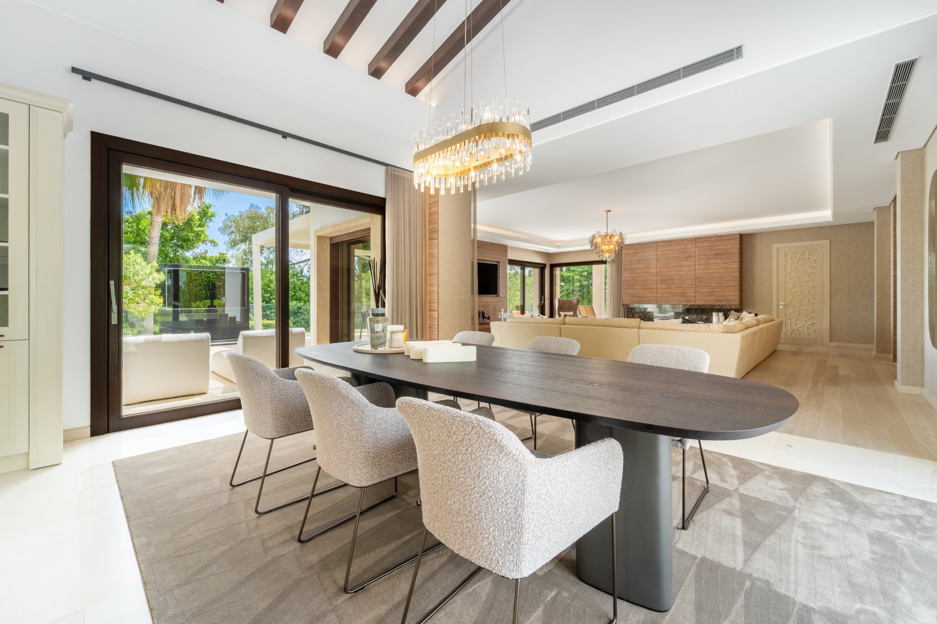 Casa de 5 Dormitorios en venta en Nueva Andalucía, Marbella