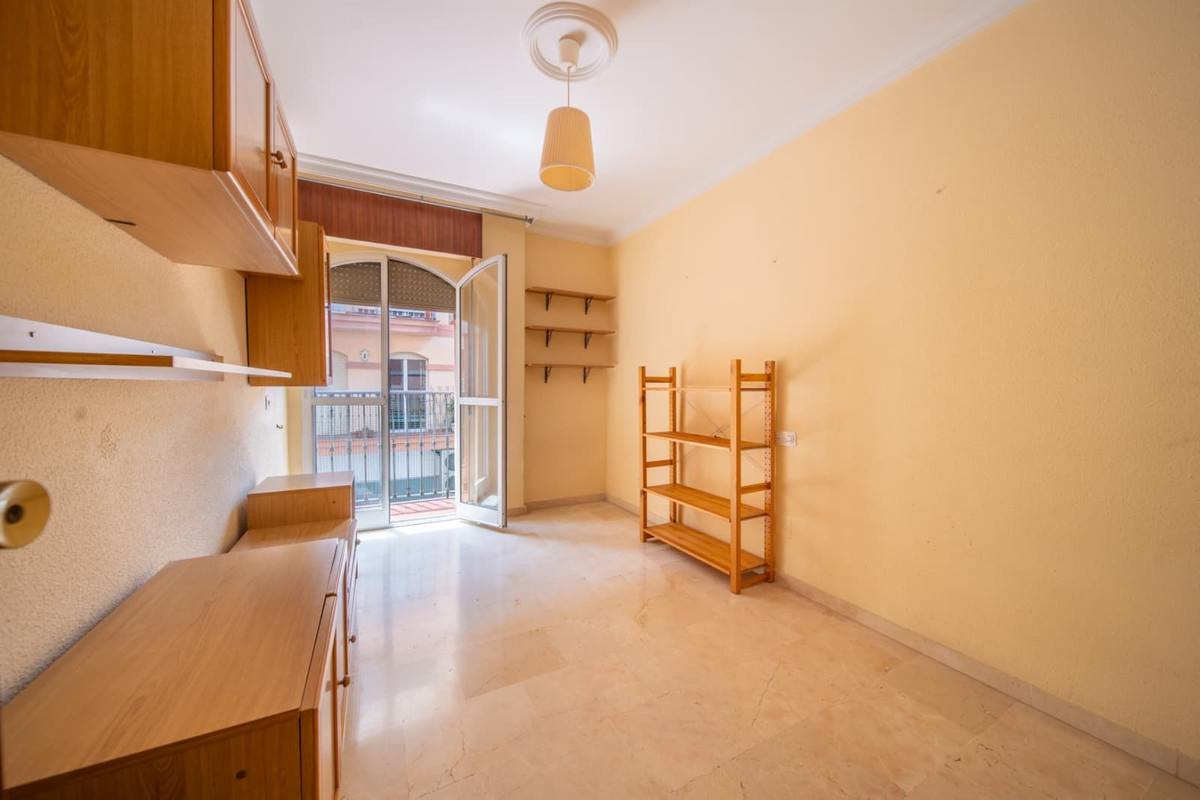 4 Slaapk., 2 Badk. - Appartement te koop in Fuengirola