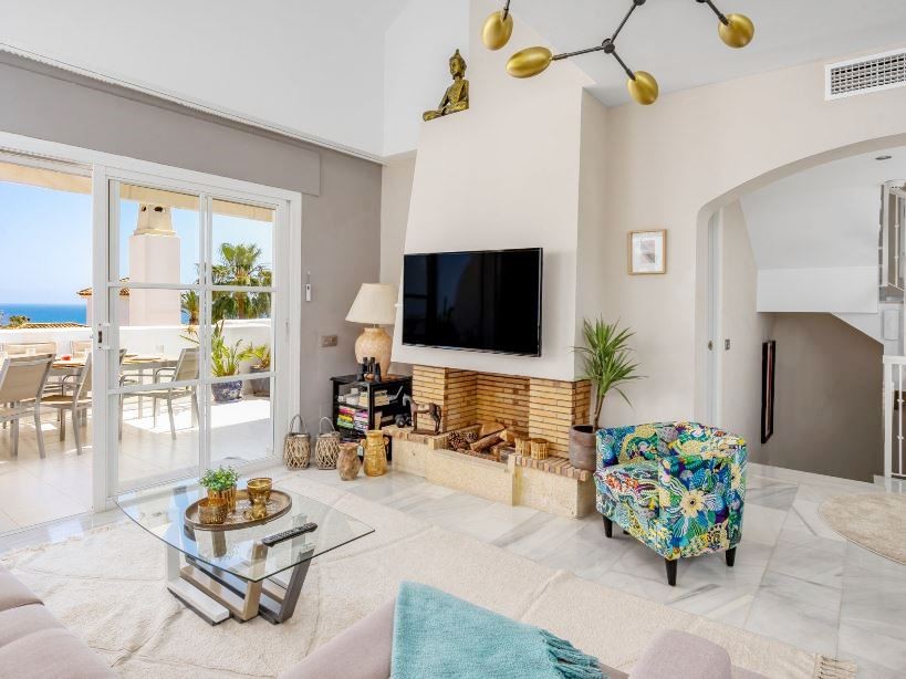 Piso de 4 Dormitorios y 2 Baños en venta en La Alqueria, Estepona
