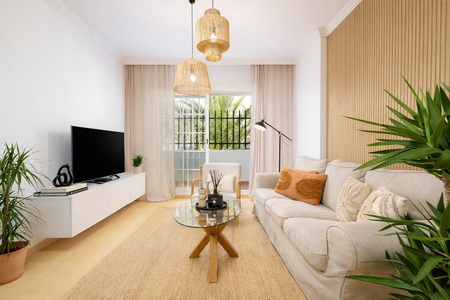 Piso de 1 Dormitorio en venta en Nueva Andalucía, Marbella