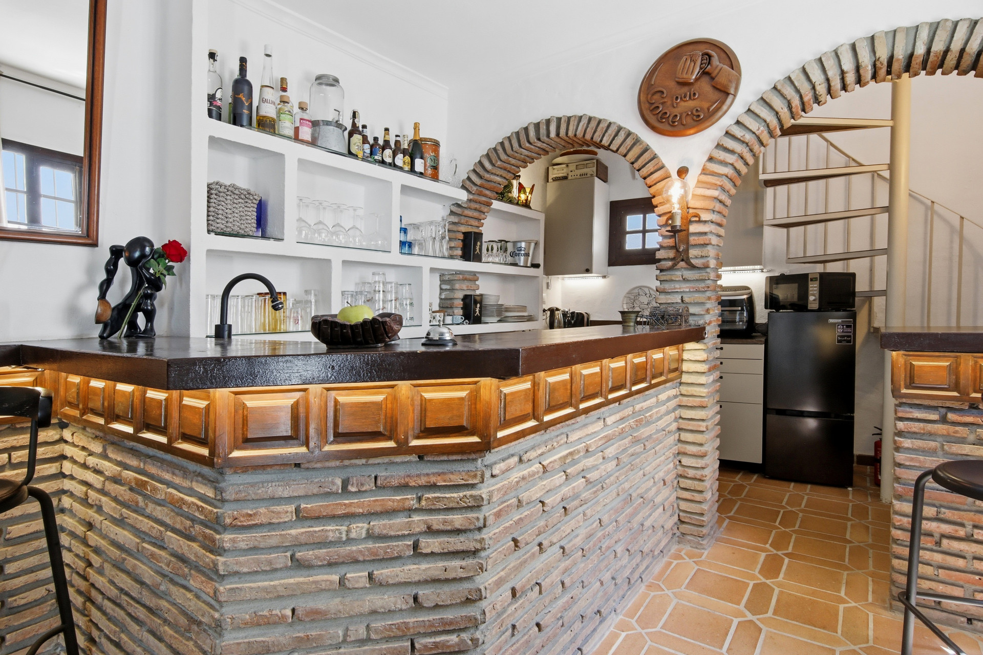 Casa Adosada de 1 Dormitorio en venta en La Alqueria, Estepona