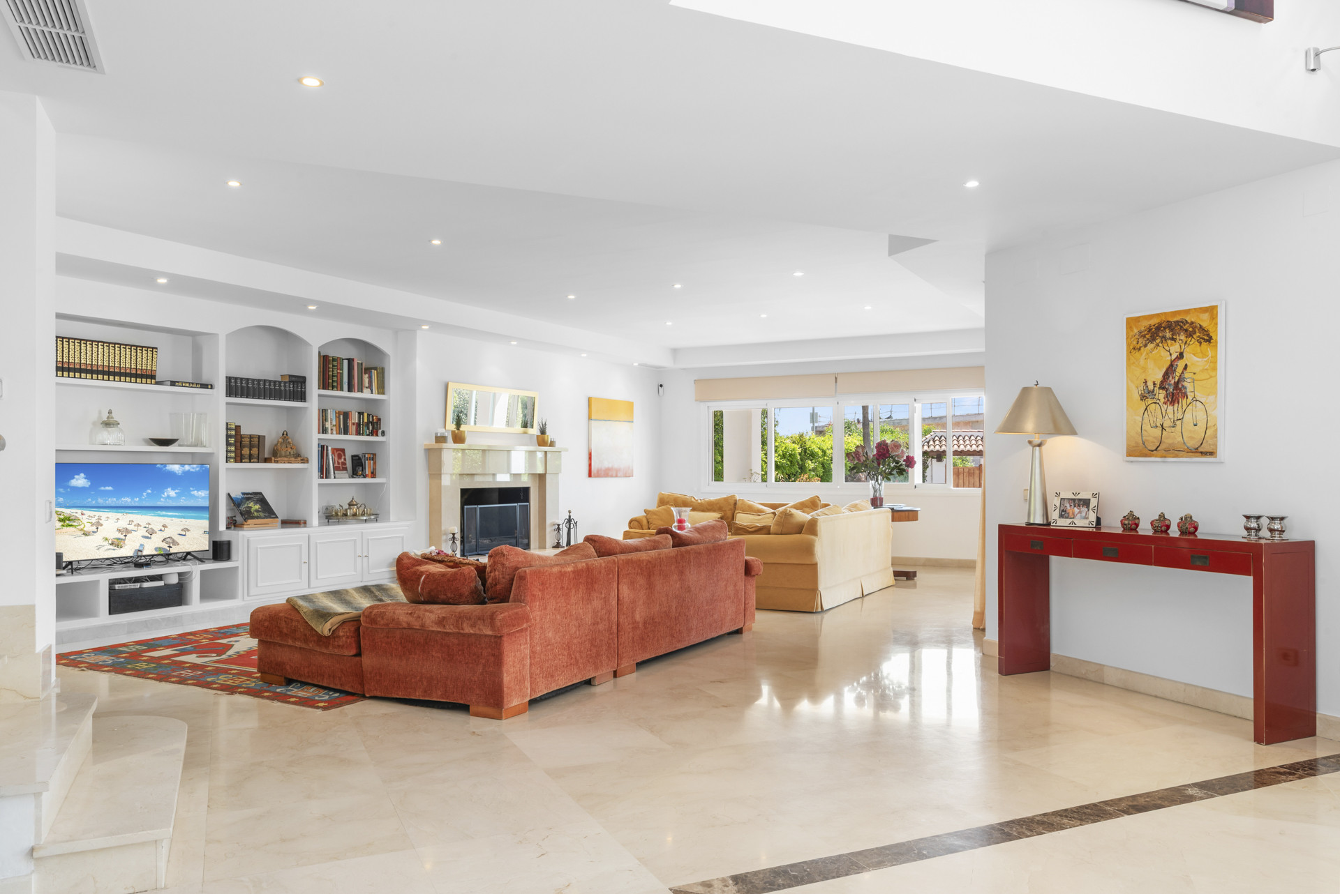 Casa de 6 Dormitorios y 6 Baños en venta en El Paraiso Alto, Benahavís