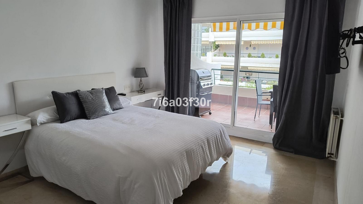 Piso de 2 Dormitorios y 2 Baños en venta en Guadalmina Alta, San Pedro de Alcántara