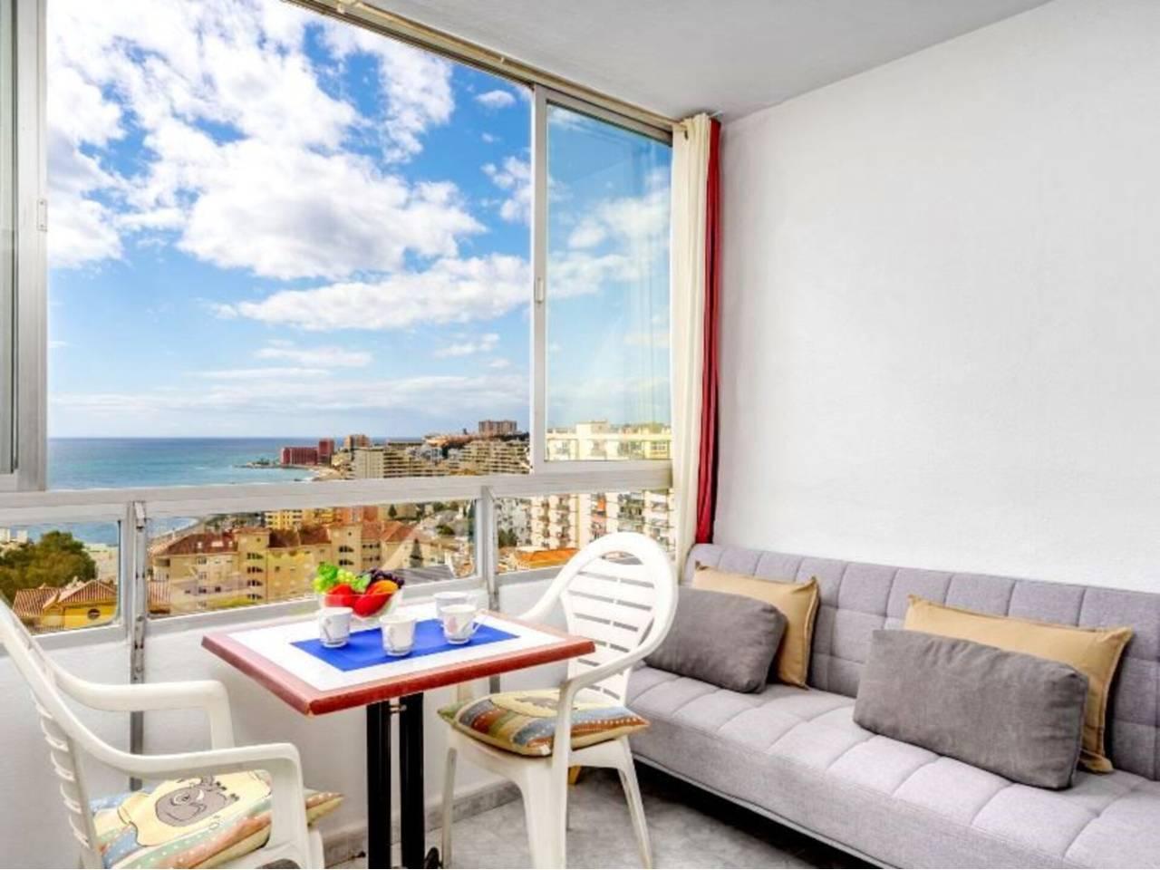 Piso de 1 Dormitorio y 1 Baño en venta en Benalmádena Costa