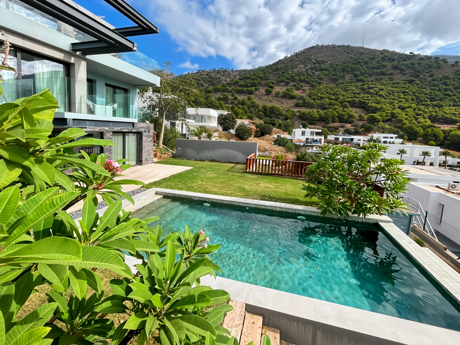 Casa de 5 Dormitorios en venta en Mijas Pueblo