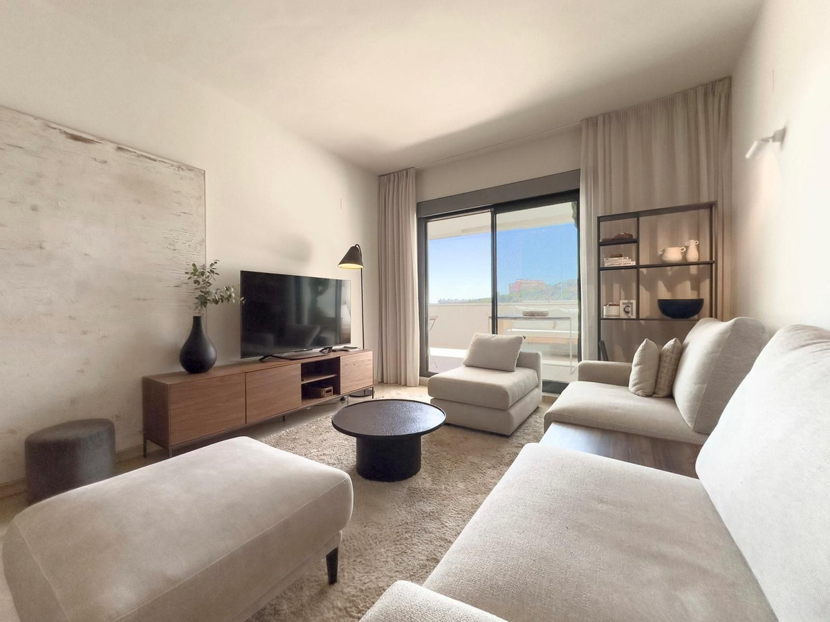 Piso de 2 Dormitorios en venta en Manilva