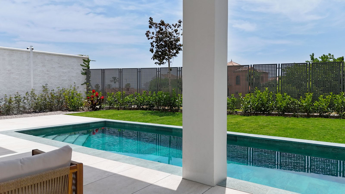 Casa de 4 Dormitorios en venta en Estepona
