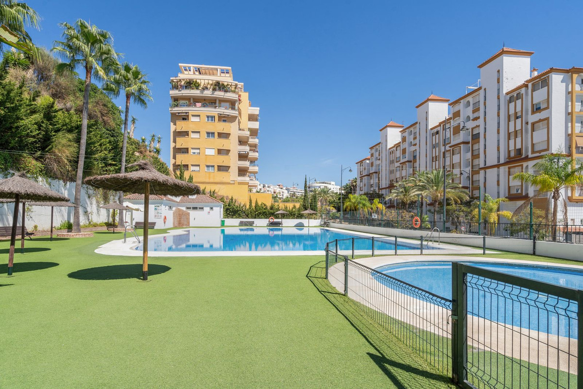 Piso de 3 Dormitorios en venta en Estepona