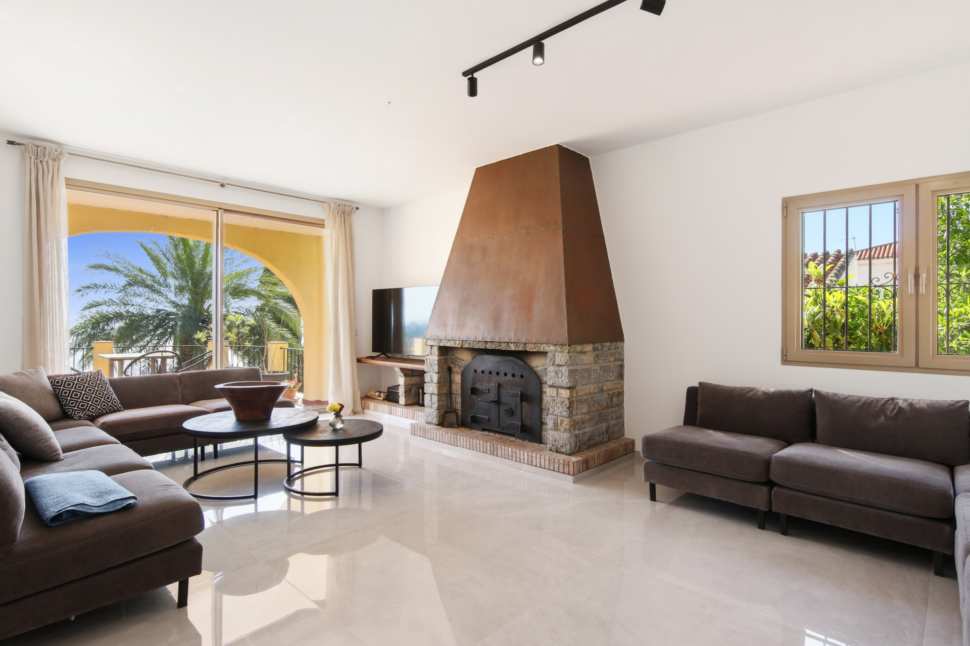 Casa de 7 Dormitorios y 6 Baños en venta en Casares