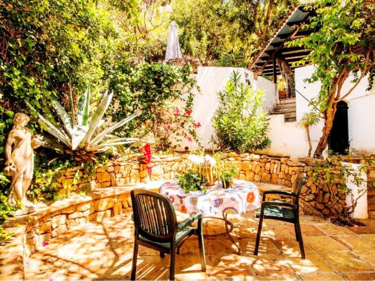 Casa Adosada de 4 Dormitorios y 3 Baños en venta en Xàbia