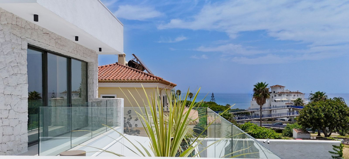 Casa de 4 Dormitorios en venta en Estepona