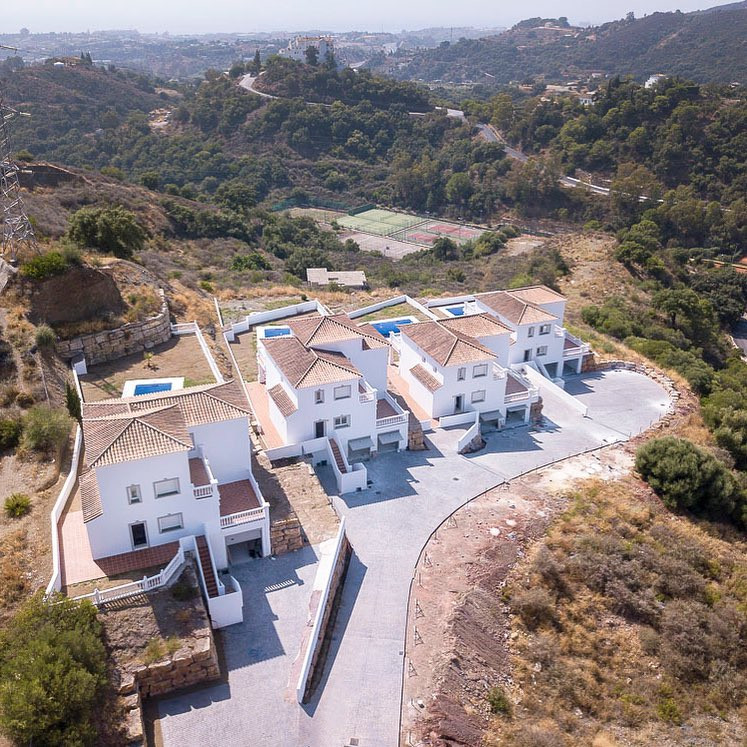 Casa de 4 Dormitorios en venta en Estepona
