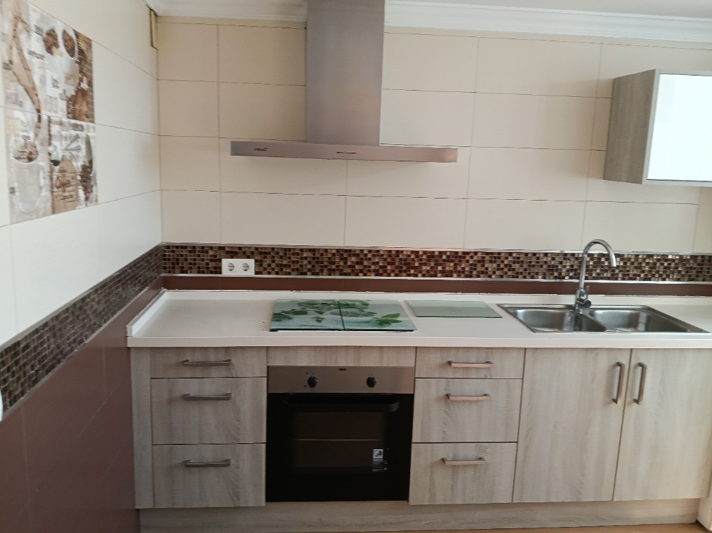 Piso de 3 Dormitorios y 2 Baños en venta en San Pedro de Alcántara