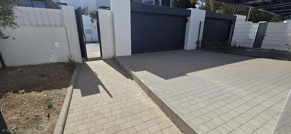 4 Slaapk. - Rijwoning te huur in Atalaya, Estepona
