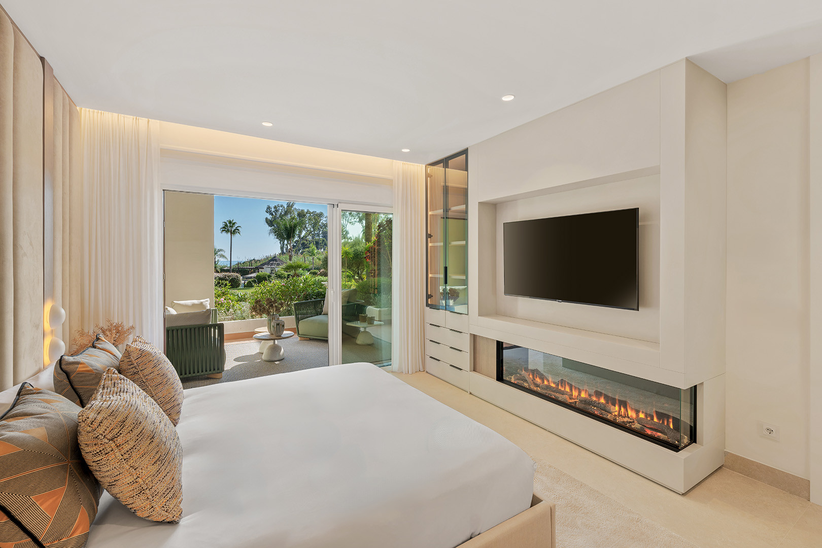 Piso de 3 Dormitorios y 2 Baños en venta en Estepona