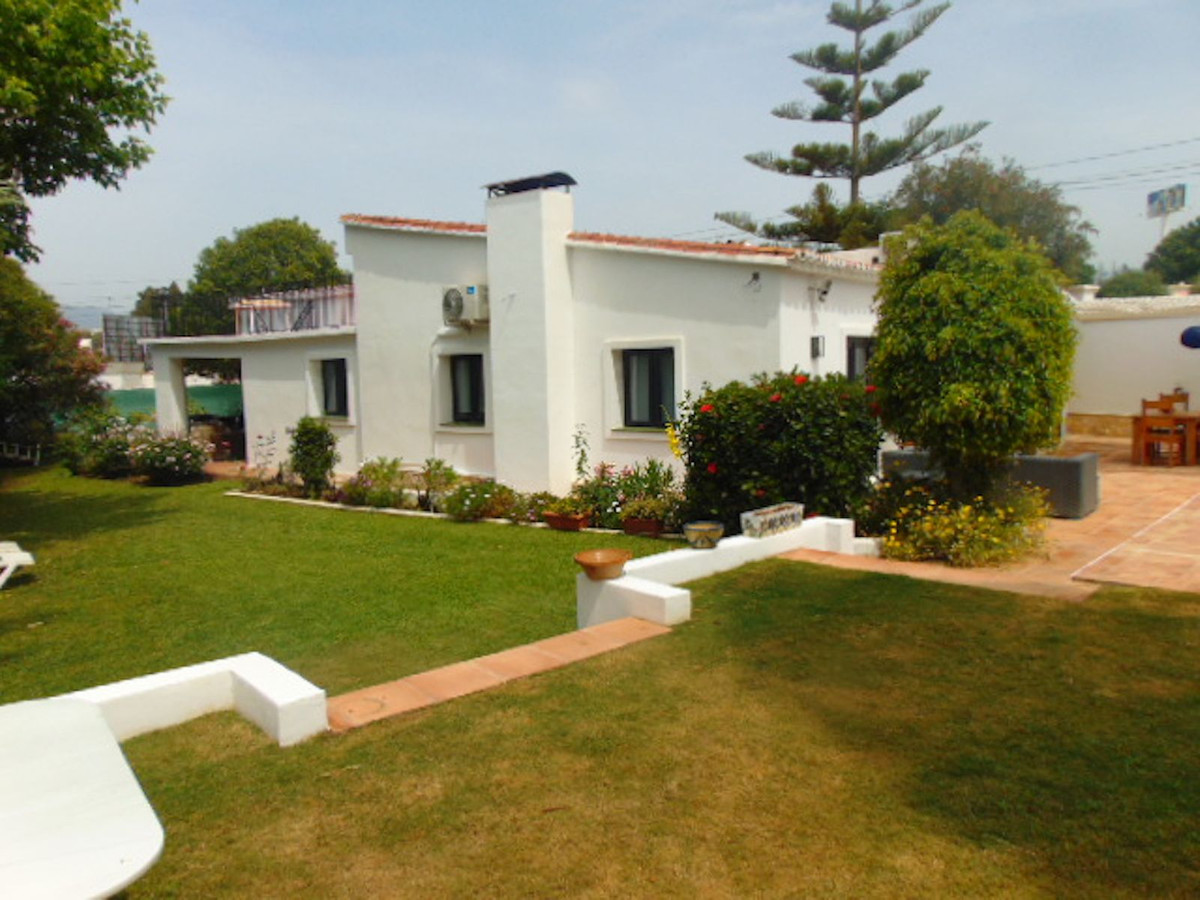 Casa de 4 Dormitorios en venta en San Pedro de Alcántara
