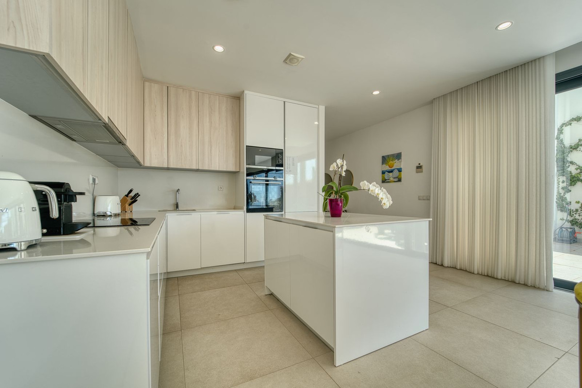 Casa Adosada de 3 Dormitorios y 3 Baños en venta en Casares