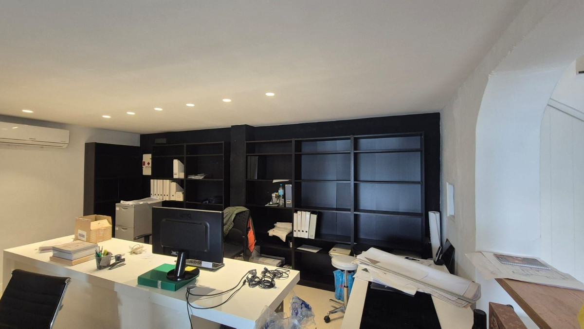 Piso de 3 Dormitorios y 1 Baño en venta en San Pedro de Alcántara