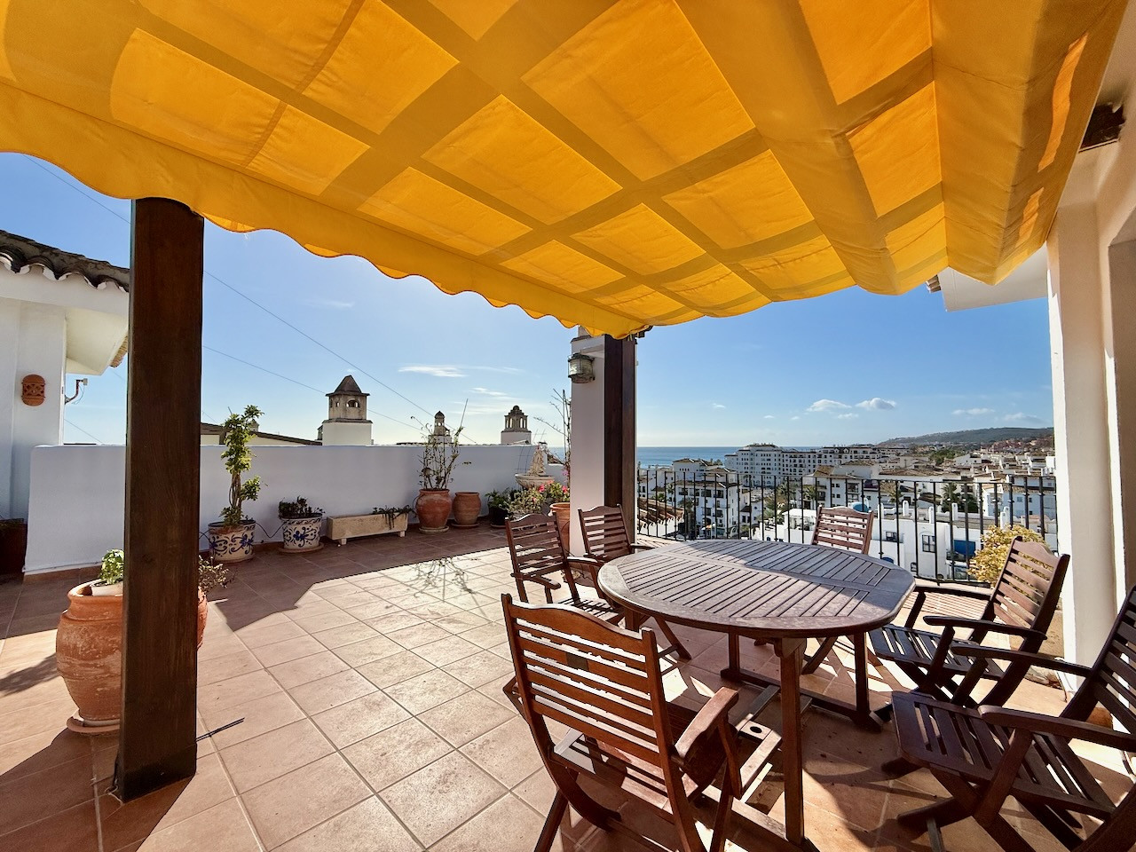 Ático de 3 Dormitorios en venta en La Duquesa