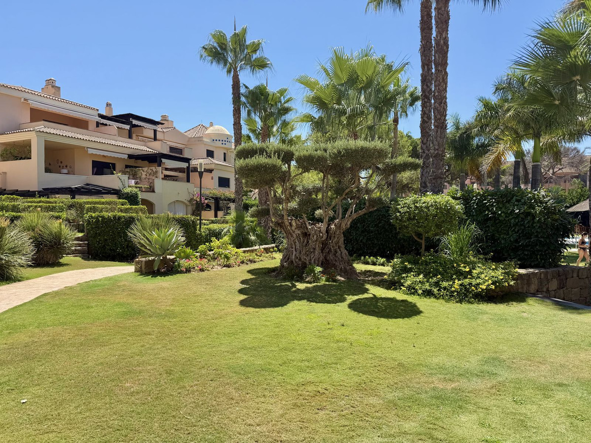 Piso de 2 Dormitorios y 2 Baños en venta en Puerto Banús