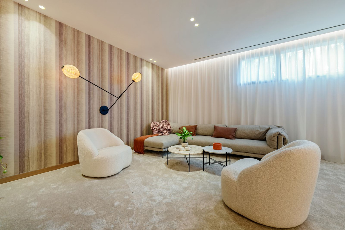 Casa de 5 Dormitorios y 5 Baños en venta en La Quinta, Benahavís