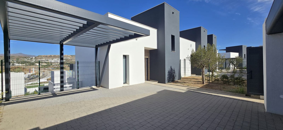 4 Slaapk. - Rijwoning te huur in Atalaya, Estepona