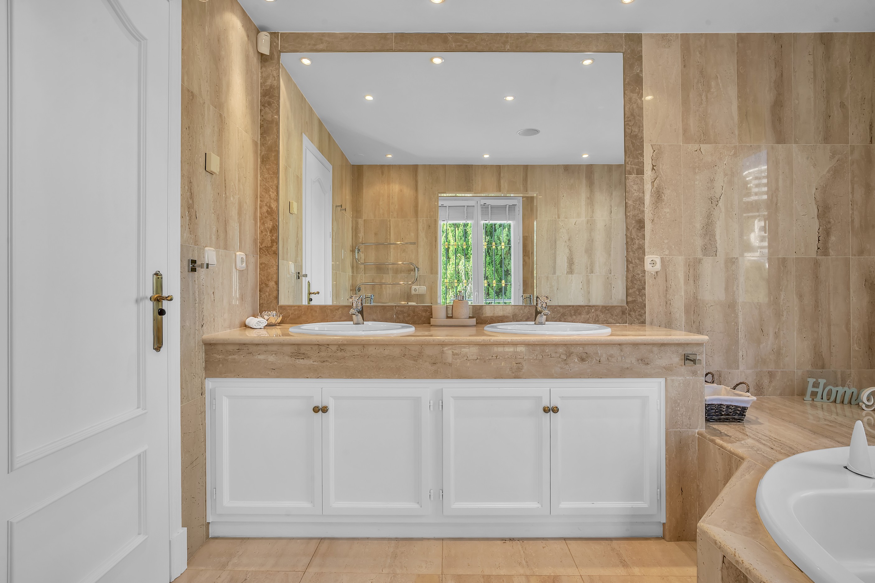 5 Slaapk., 5 Badk. - Villa te koop in La Quinta, Benahavis