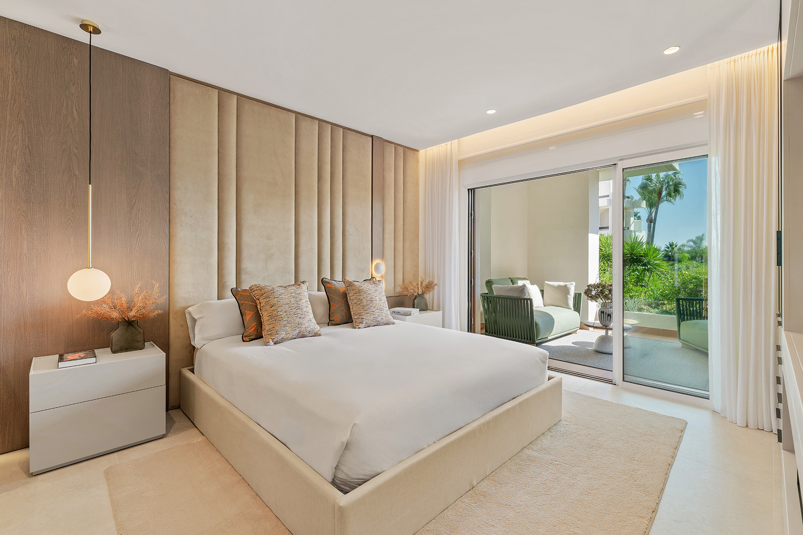 Piso de 3 Dormitorios y 2 Baños en venta en Estepona