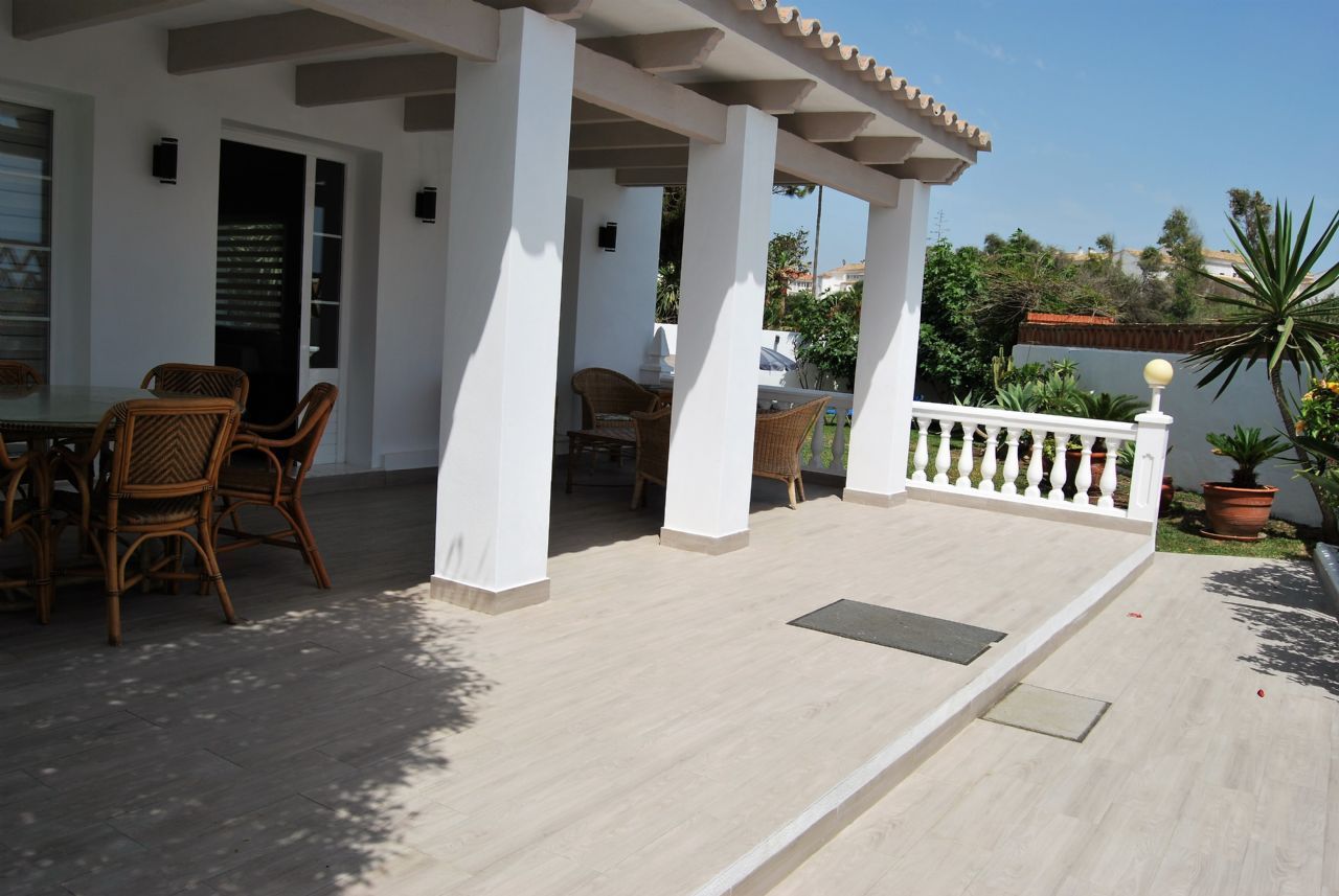 3 Bed - Villa for Sale in Cabopino, Marbella