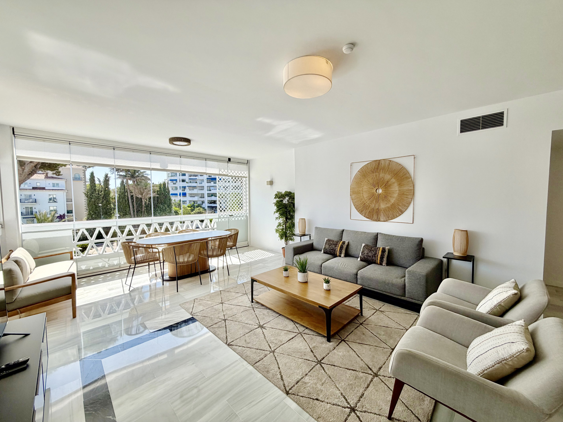 Piso de 2 Dormitorios en venta en Puerto Banús, Marbella