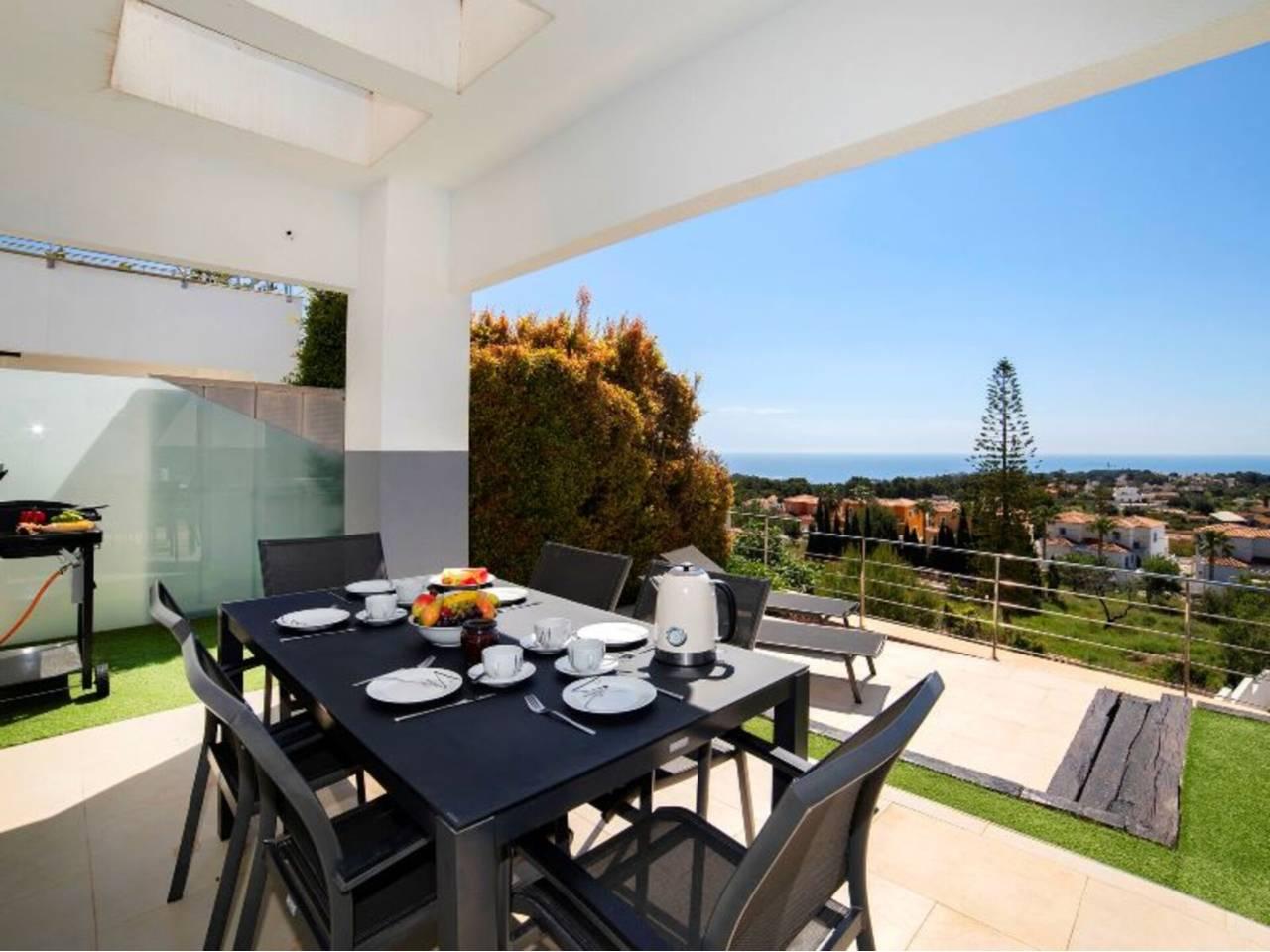 Casa Adosada de 3 Dormitorios y 3 Baños en venta en Calp