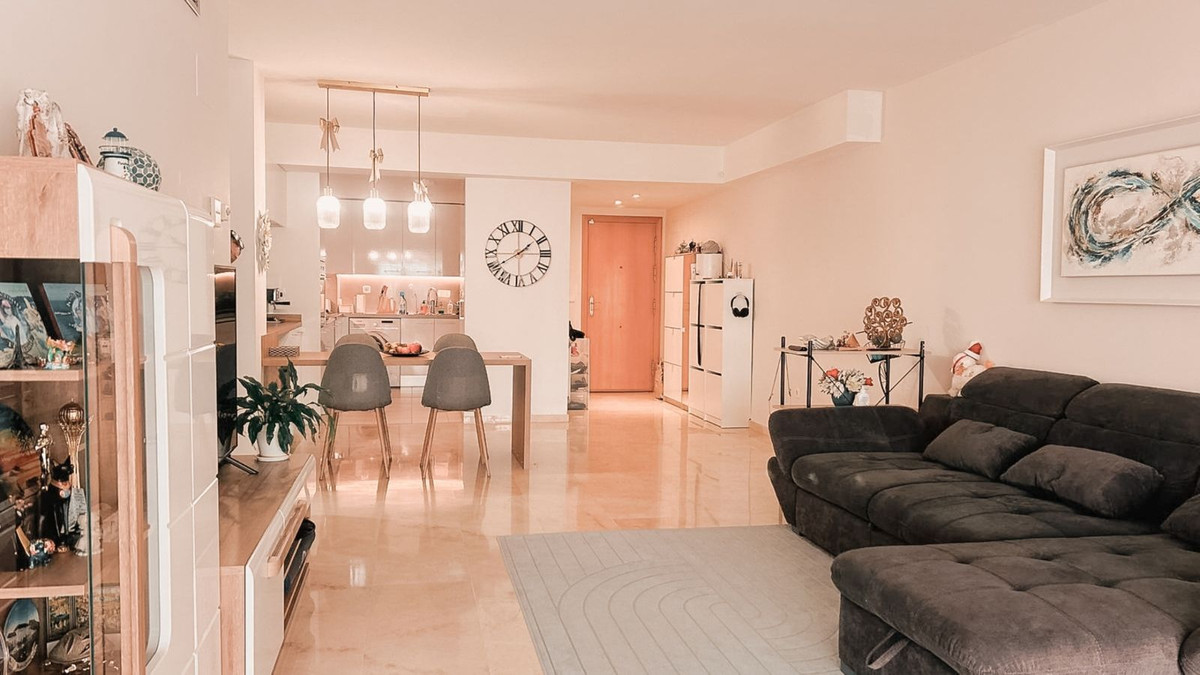 Piso de 3 Dormitorios en venta en Guadalmina Alta, San Pedro de Alcántara