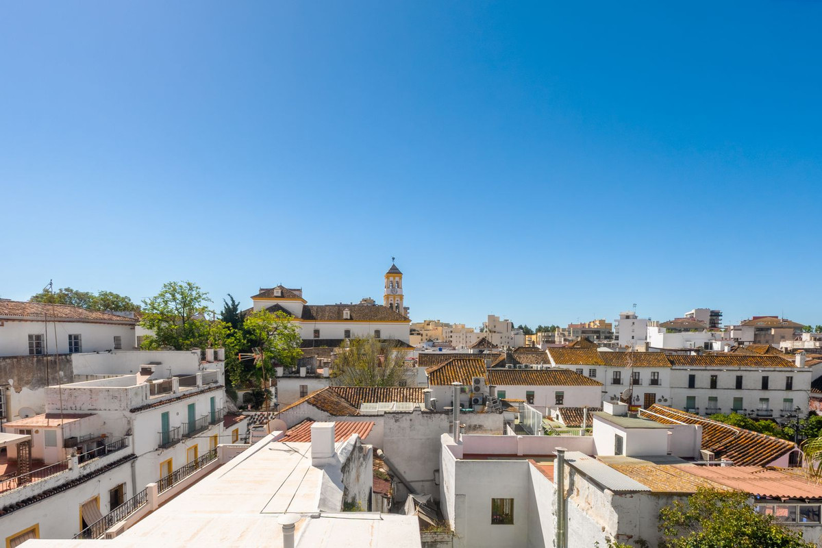Ático de 2 Dormitorios y 2 Baños en venta en Marbella