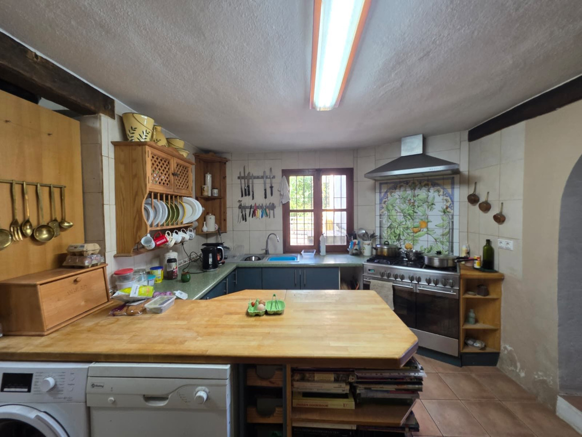 Finca de 4 Dormitorios y 2 Baños en venta en Guaro