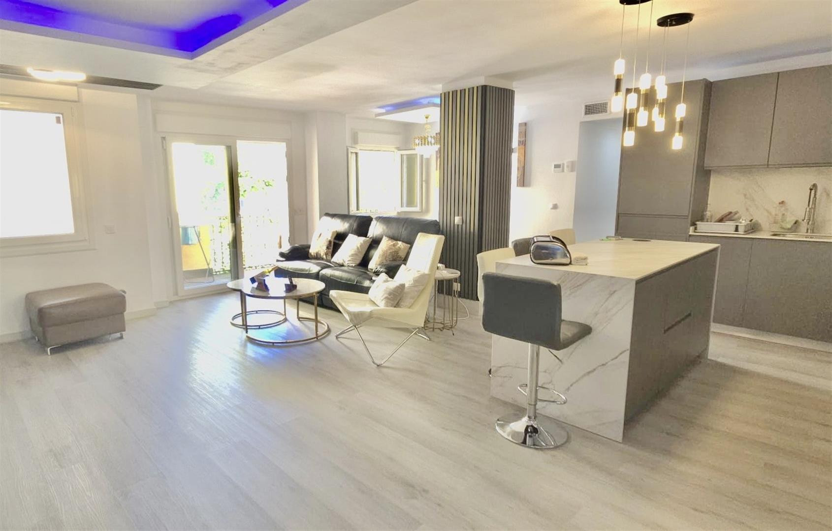 Piso de 3 Dormitorios y 2 Baños en venta en Marbella Centro