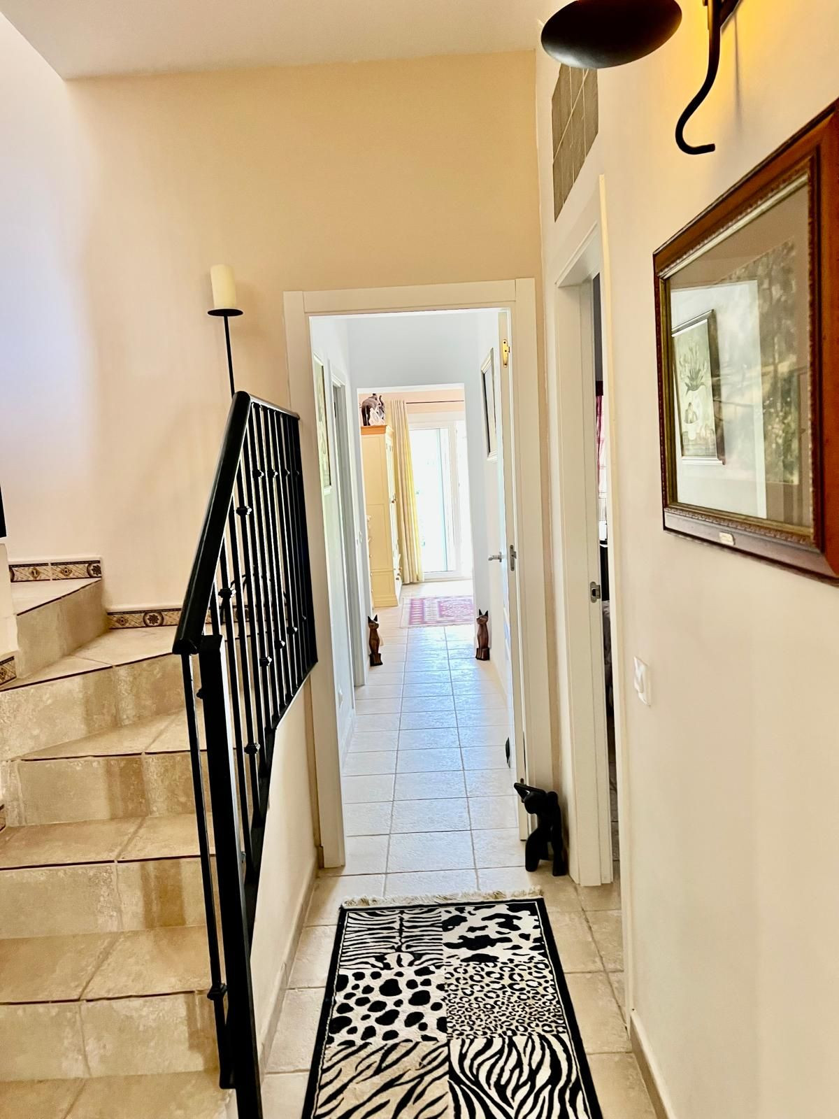 Casa Adosada de 3 Dormitorios en venta en Estepona