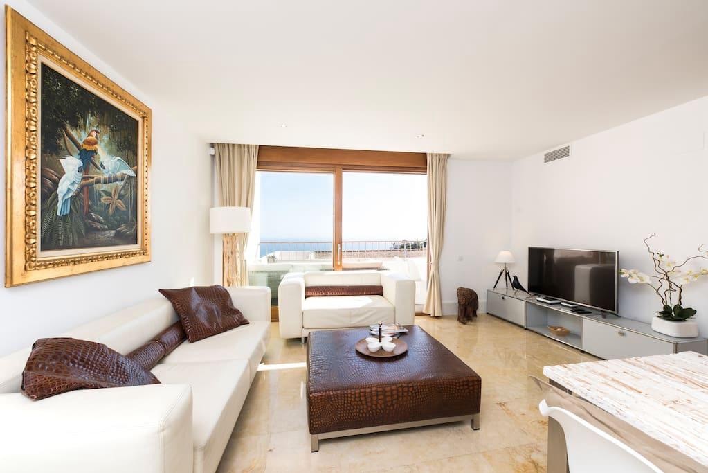 2 Bed - Apartment Holiday Rental in Marbella